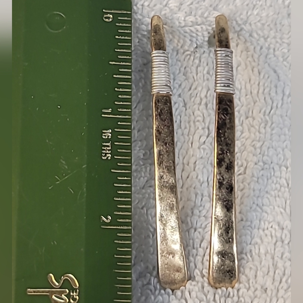 Robert Lee Morris Soho Two-Tone Geometric Linear Earrings - Picture 3 of 5